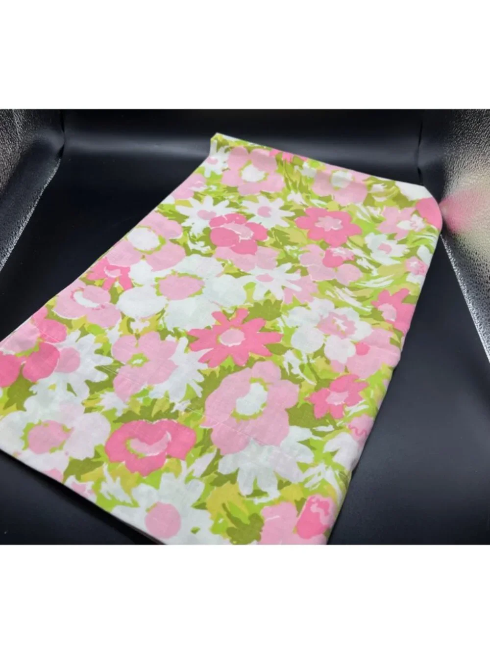 Vintage Floral Pillowcases Springmaid Sears Yellow Pink Patterns Queen Percale